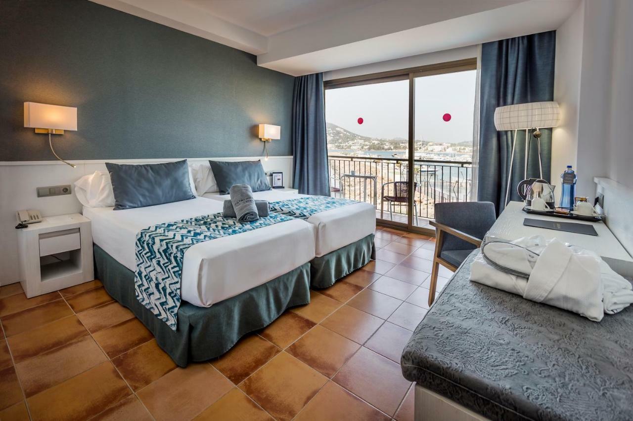 Отель Catalonia Ses Estaques - Adults Only Санта-Эулалия-дель-Рио Экстерьер фото