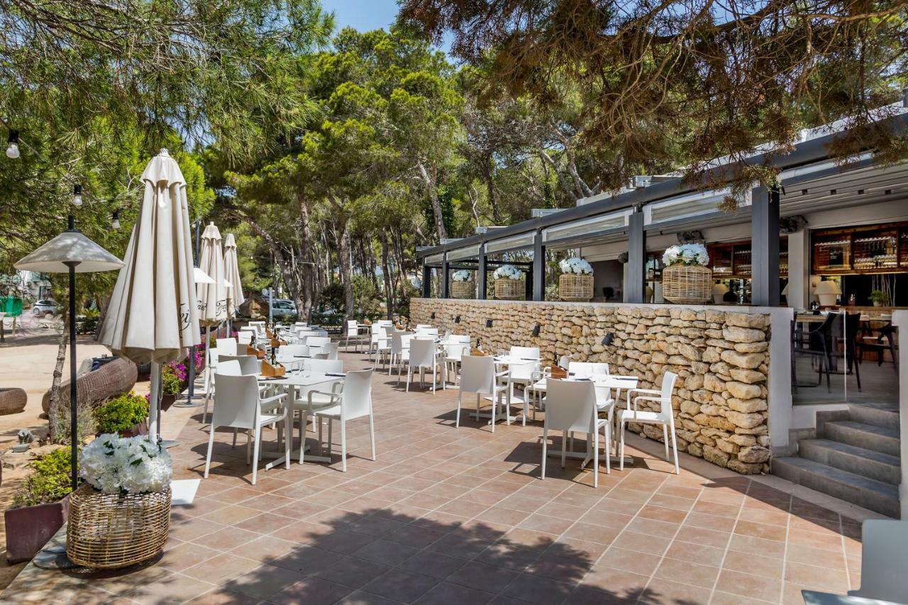 Отель Catalonia Ses Estaques - Adults Only Санта-Эулалия-дель-Рио Экстерьер фото